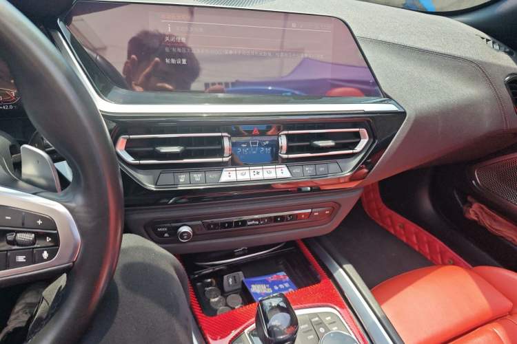 Used BMW Z4 2019 sDrive 25i M Sport Package Audio And AC Panel
