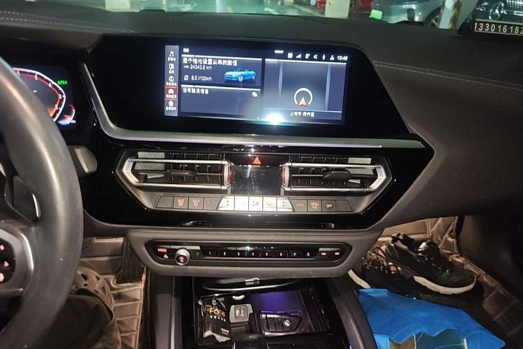 Used BMW Z4 2019 sDrive 25i M Sport Package Audio And AC Panel