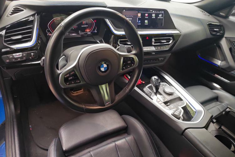 Used BMW Z4 2019 sDrive 25i M Sport Package Center Console
