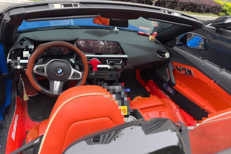 Used BMW Z4 2019 sDrive 25i M Sport Package Center Console