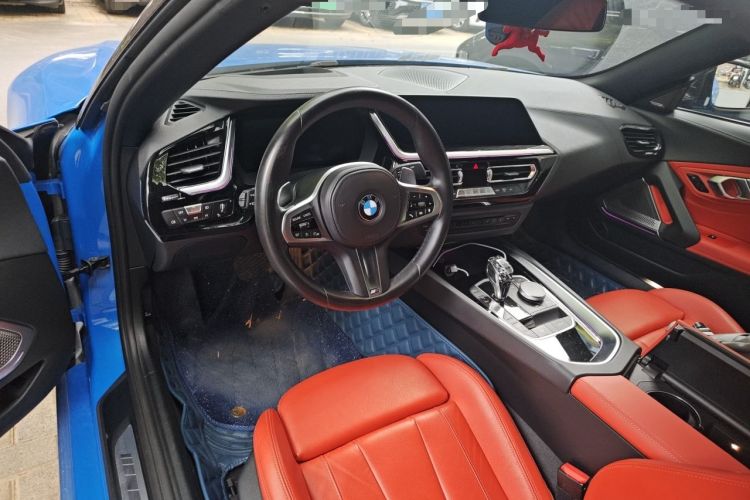 Used BMW Z4 2019 sDrive 25i M Sport Package Center Console
