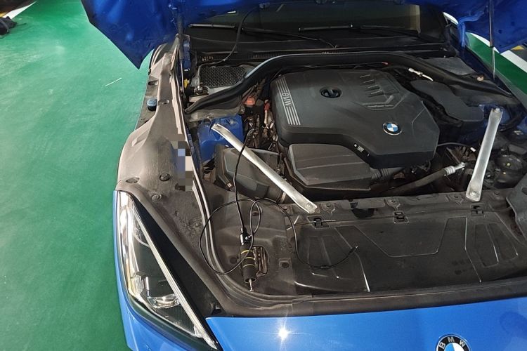 Used BMW Z4 2019 sDrive 25i M Sport Package Engine Bay Right