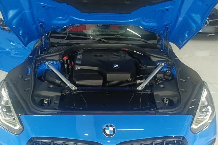 Used BMW Z4 2019 sDrive 25i M Sport Night Edition package Engine Bay