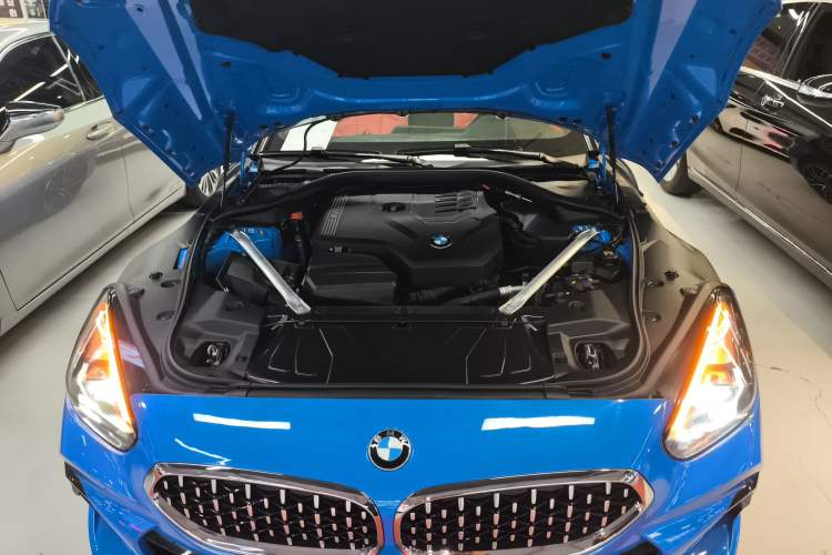 Used BMW Z4 2019 sDrive 25i M Sport Package Engine Bay