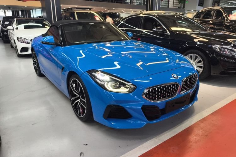 Used BMW Z4 2019 sDrive 25i M Sport Package Front Right 45 Deg