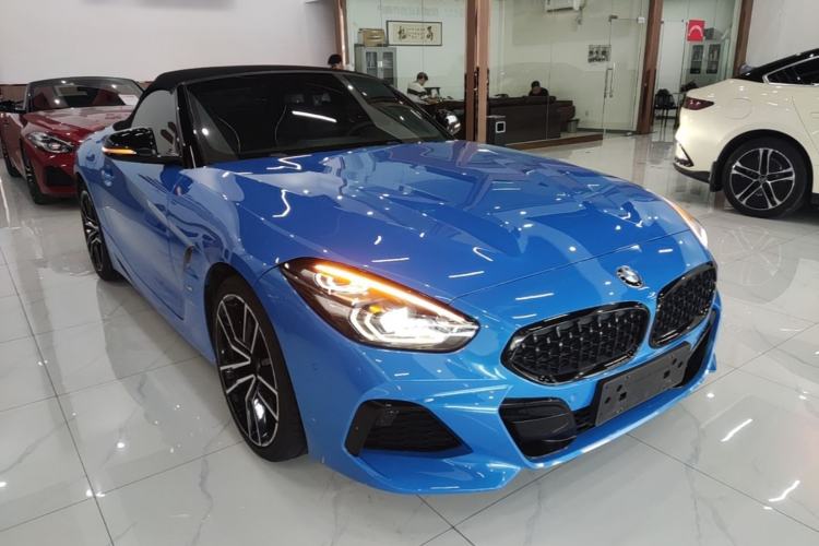 Used BMW Z4 2019 sDrive 25i M Sport Night Edition package Front Right 45 Deg