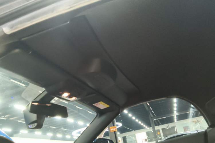 Used BMW Z4 2019 sDrive 25i M Sport Night Edition package Headliner