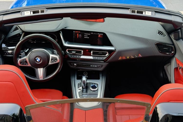 Used BMW Z4 2019 sDrive 25i M Sport Night Edition package Interior 4