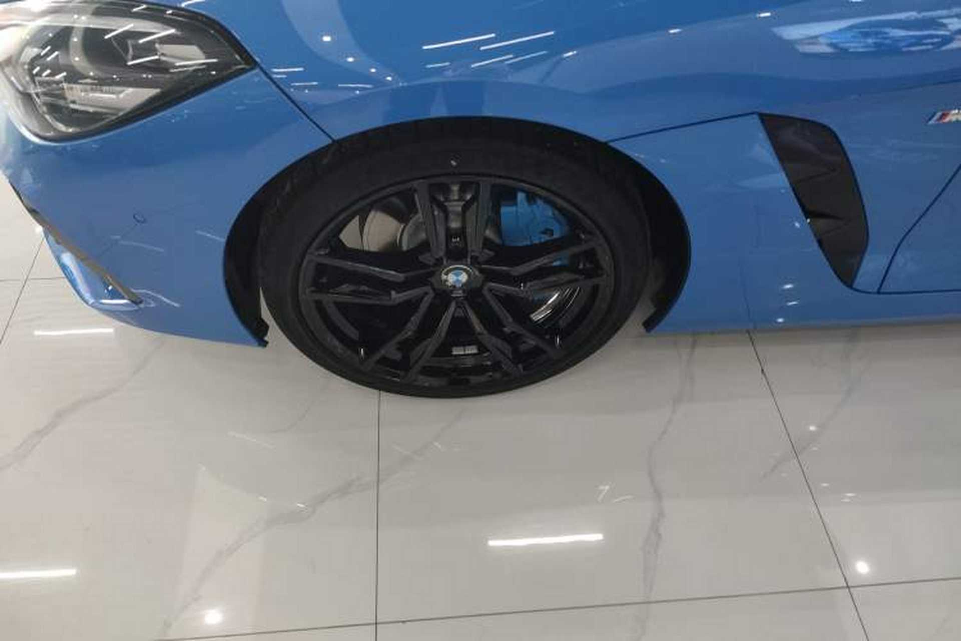 Used BMW Z4 2019 sDrive 25i M Sport Night Edition package Left Front Wheel Hub