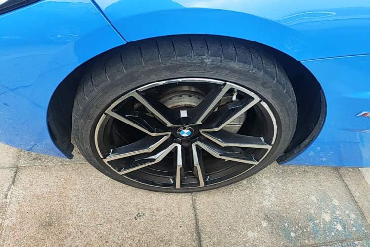 Used BMW Z4 2019 sDrive 25i M Sport Package Left Front Wheel Hub