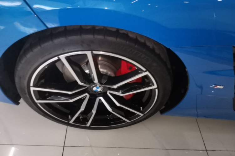 Used BMW Z4 2019 sDrive 25i M Sport Package Left Front Wheel Hub