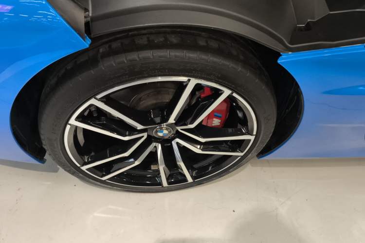 Used BMW Z4 2019 sDrive 25i M Sport Package Left Front Wheel Hub