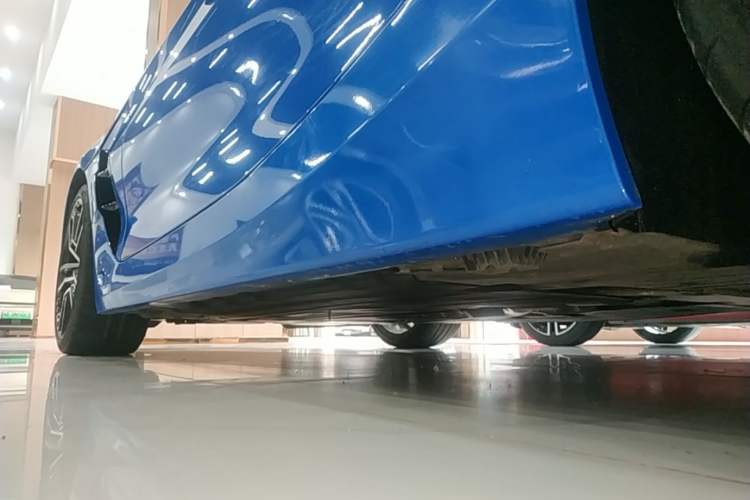 Used BMW Z4 2019 sDrive 25i M Sport Package Left Side Sill
