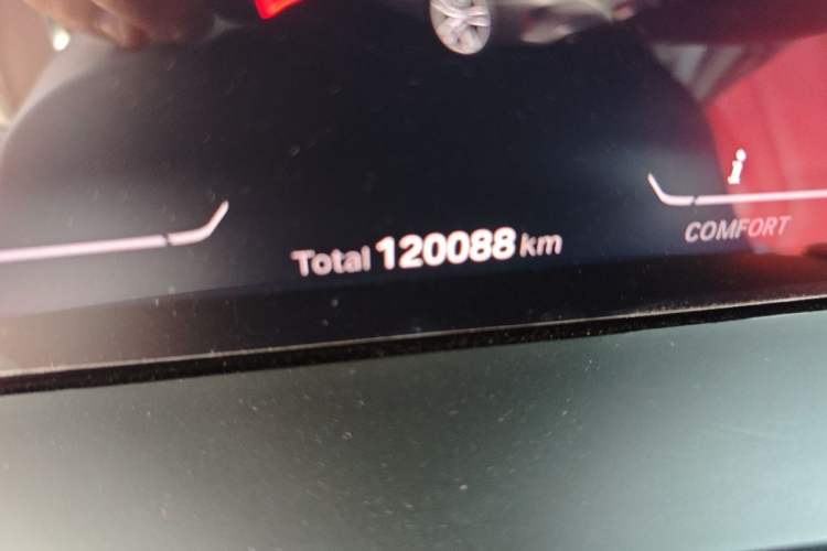 Used BMW Z4 2019 sDrive 25i M Sport Package Odometer Close Up
