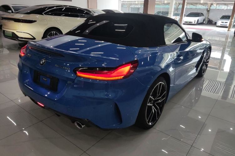 Used BMW Z4 2019 sDrive 25i M Sport Night Edition package Rear Right 45 Deg