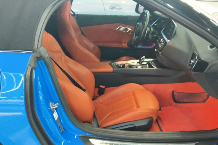 Used BMW Z4 2019 sDrive 25i M Sport Night Edition package Right Front Seat
