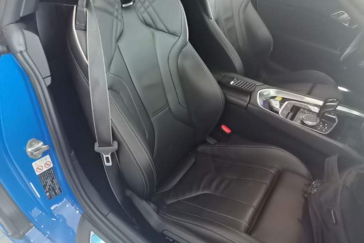 Used BMW Z4 2019 sDrive 25i M Sport Package Right Front Seat