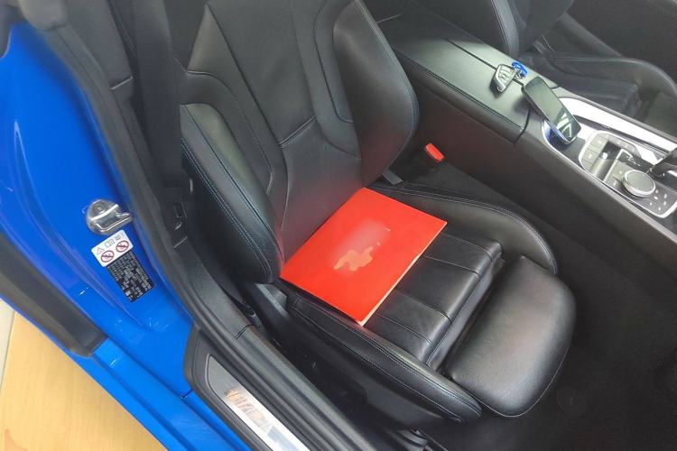 Used BMW Z4 2019 sDrive 25i M Sport Package Right Front Seat