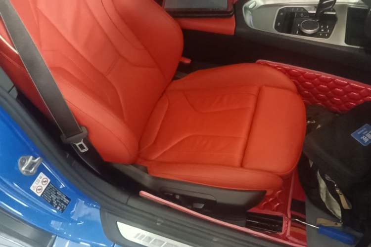 Used BMW Z4 2019 sDrive 25i M Sport Night Edition package Right Front Seat
