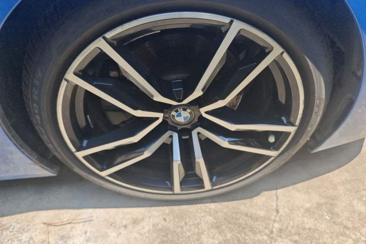 Used BMW Z4 2019 sDrive 25i M Sport Package Right Front Wheel Hub