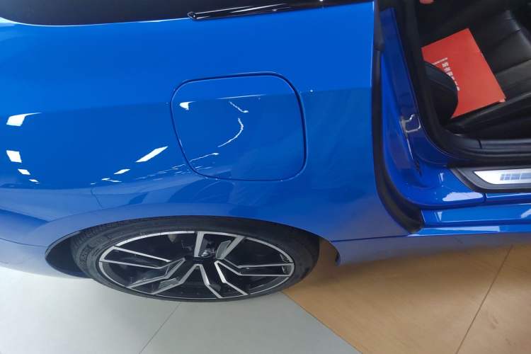 Used BMW Z4 2019 sDrive 25i M Sport Package Right Rear Door Interior