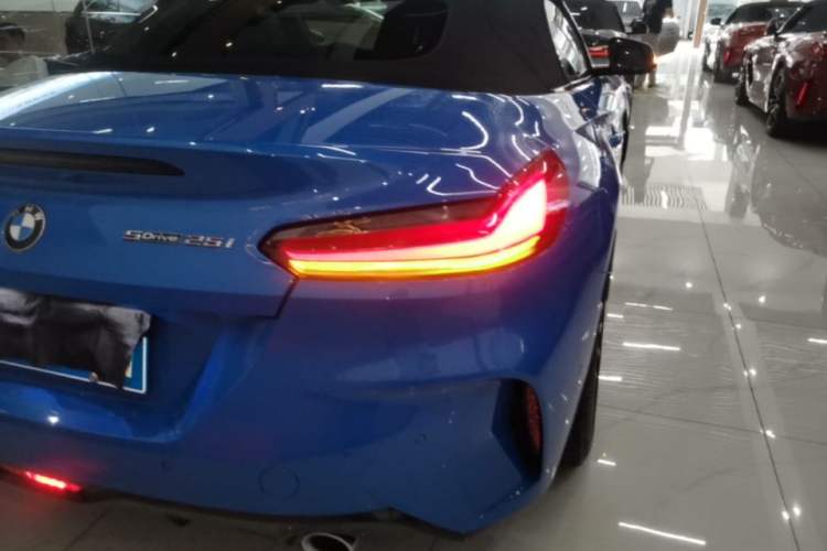 Used BMW Z4 2019 sDrive 25i M Sport Package Right Rear Taillight