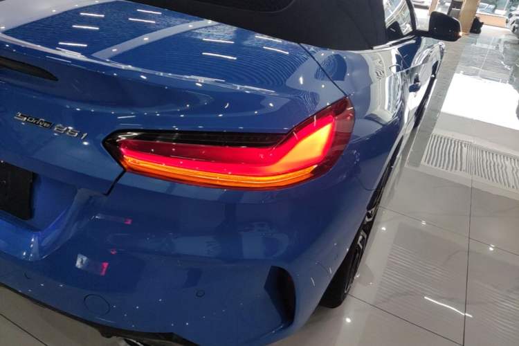 Used BMW Z4 2019 sDrive 25i M Sport Night Edition package Right Rear Taillight