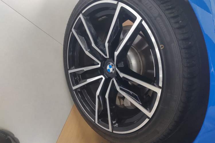 Used BMW Z4 2019 sDrive 25i M Sport Package Right Rear Wheel Hub