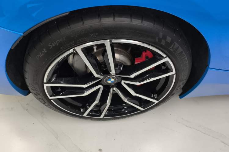 Used BMW Z4 2019 sDrive 25i M Sport Package Right Rear Wheel Hub
