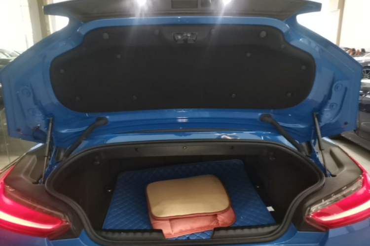Used BMW Z4 2019 sDrive 25i M Sport Package Trunk