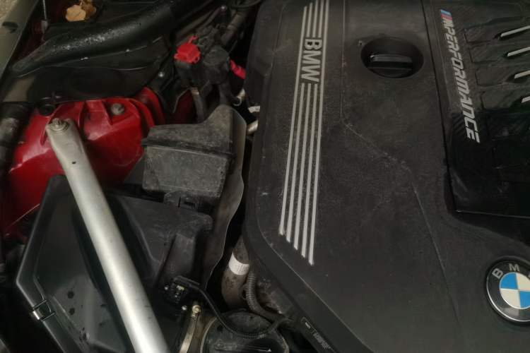 Used BMW Z4 2019 M40i M Sport Performance Edition Engine Bay Right