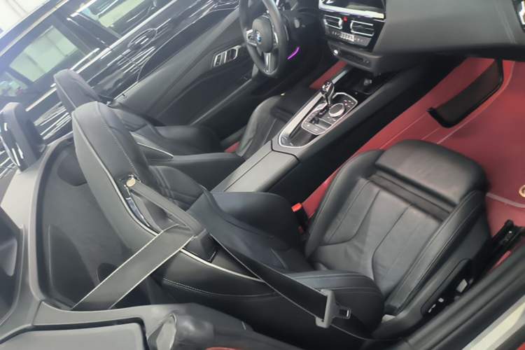 Used BMW Z4 2019 sDrive 25i M Sport Package Right Front Seat