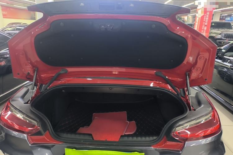 Used BMW Z4 2019 sDrive 25i M Sport Package Trunk