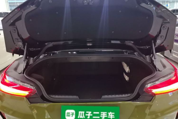 Used BMW Z4 2019 sDrive 25i M Sport Package Trunk