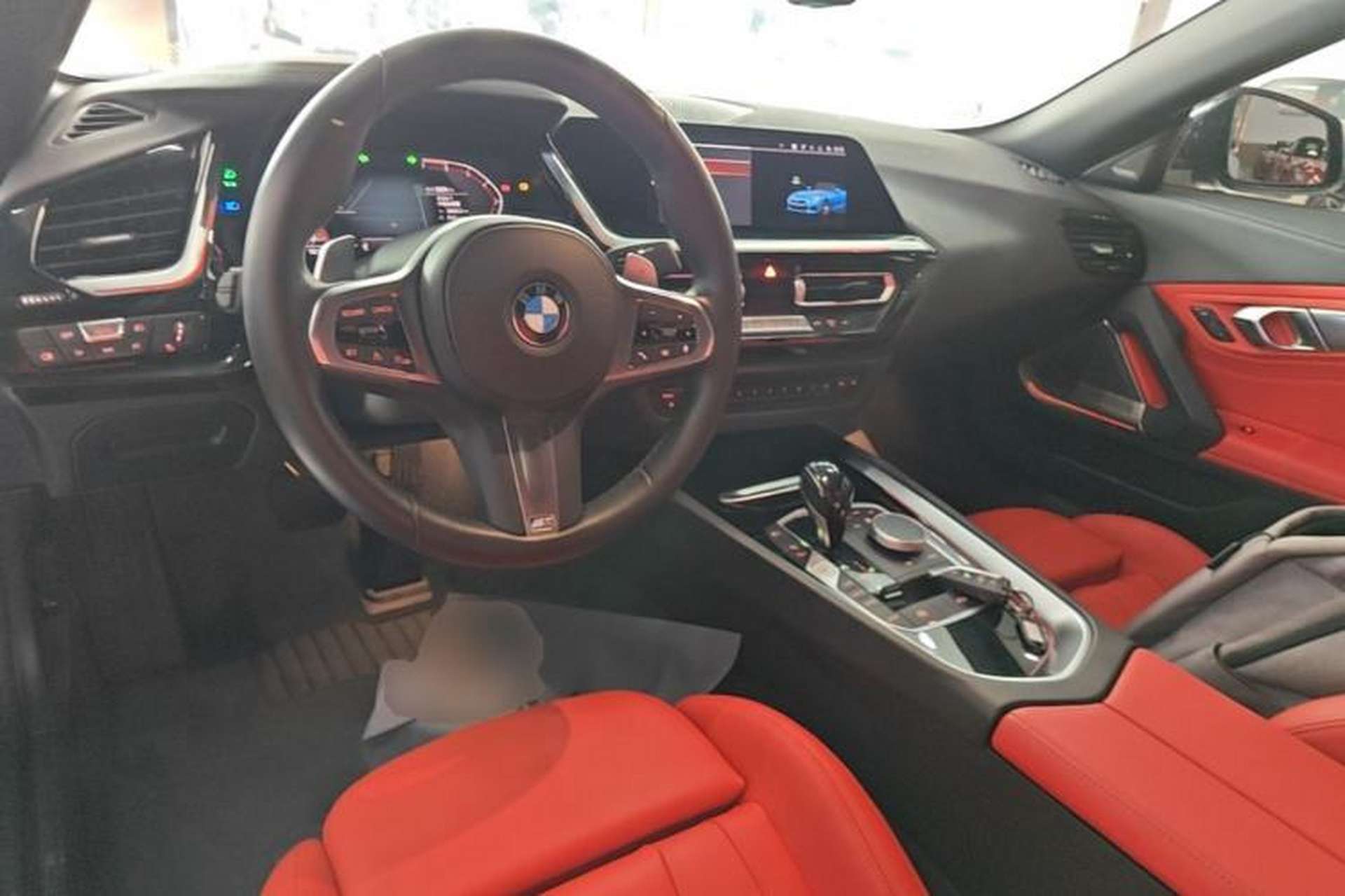 Used BMW Z4 2019 sDrive 25i M Sport Package Center Console