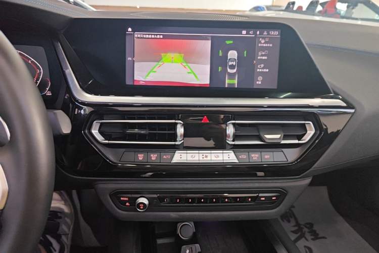 Used BMW Z4 2019 sDrive 25i M Sport Package Audio And AC Panel