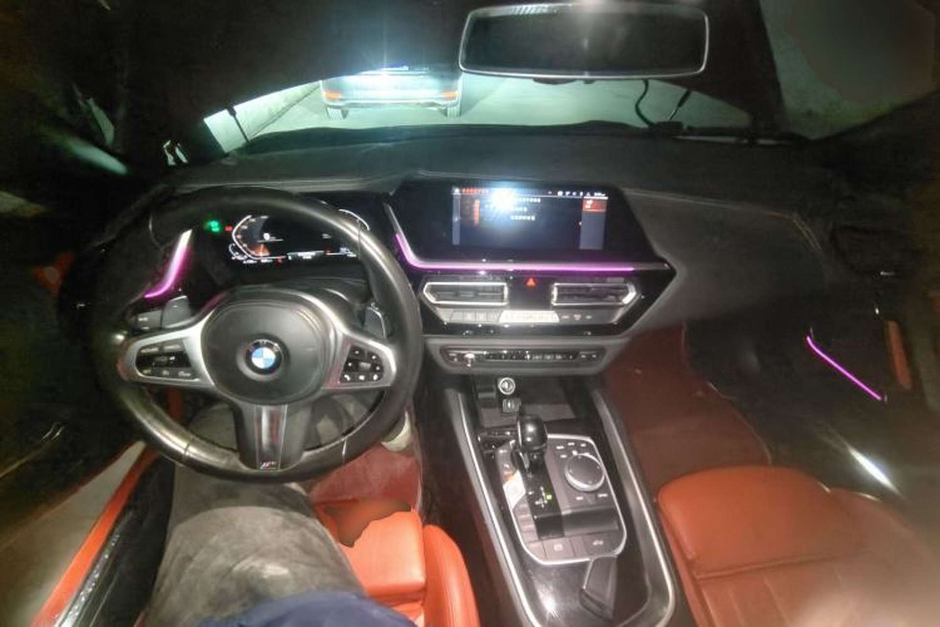 Used BMW Z4 2019 sDrive 25i M Sport Package Center Console