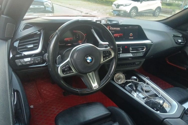 Used BMW Z4 2019 sDrive 25i M Sport Package Center Console
