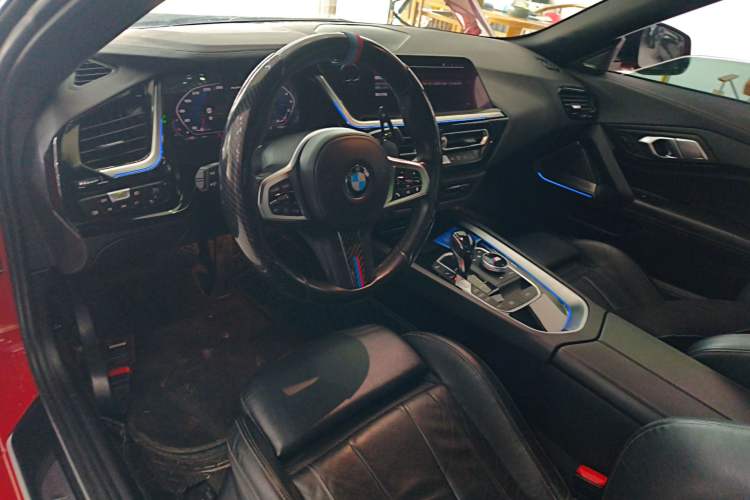 Used BMW Z4 2019 sDrive 25i M Sport Package Center Console