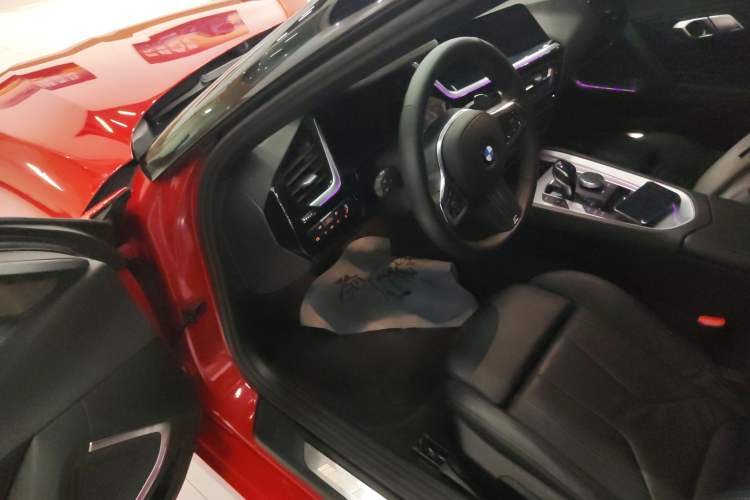 Used BMW Z4 2019 sDrive 25i M Sport Night Edition package Driver Seat