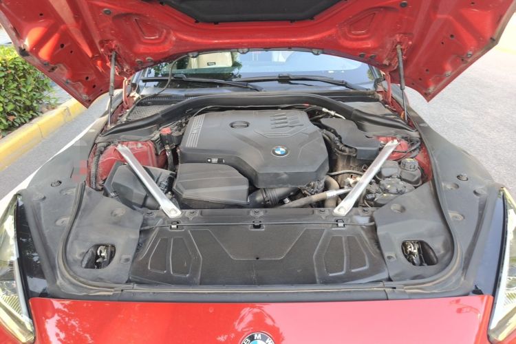 Used BMW Z4 2019 sDrive 25i M Sport Package Engine Bay