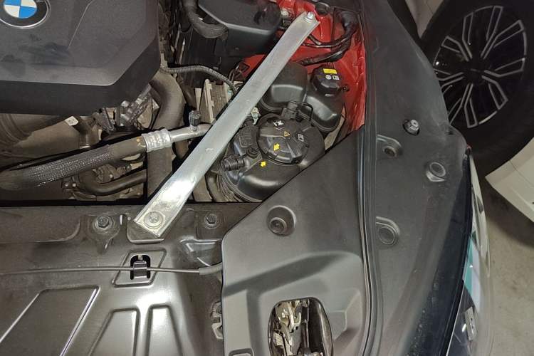 Used BMW Z4 2019 sDrive 25i M Sport Package Engine Bay Left