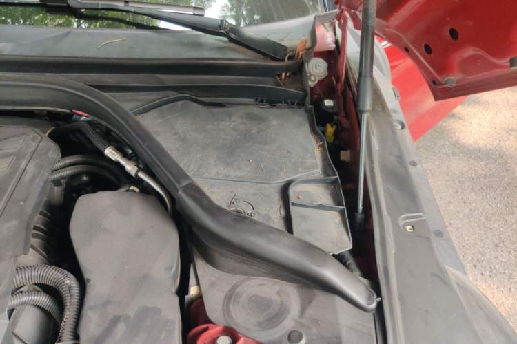 Used BMW Z4 2019 sDrive 25i M Sport Package Engine Bay Left