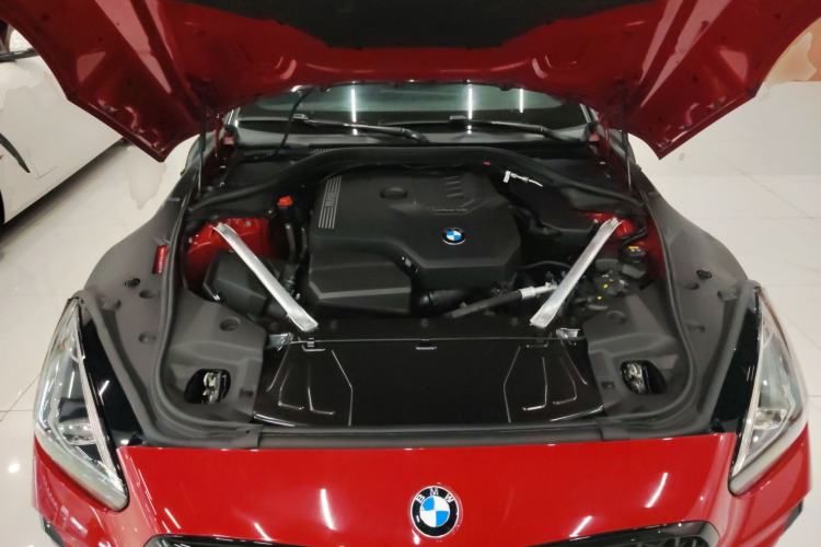 Used BMW Z4 2019 sDrive 25i M Sport Night Edition package Engine Bay