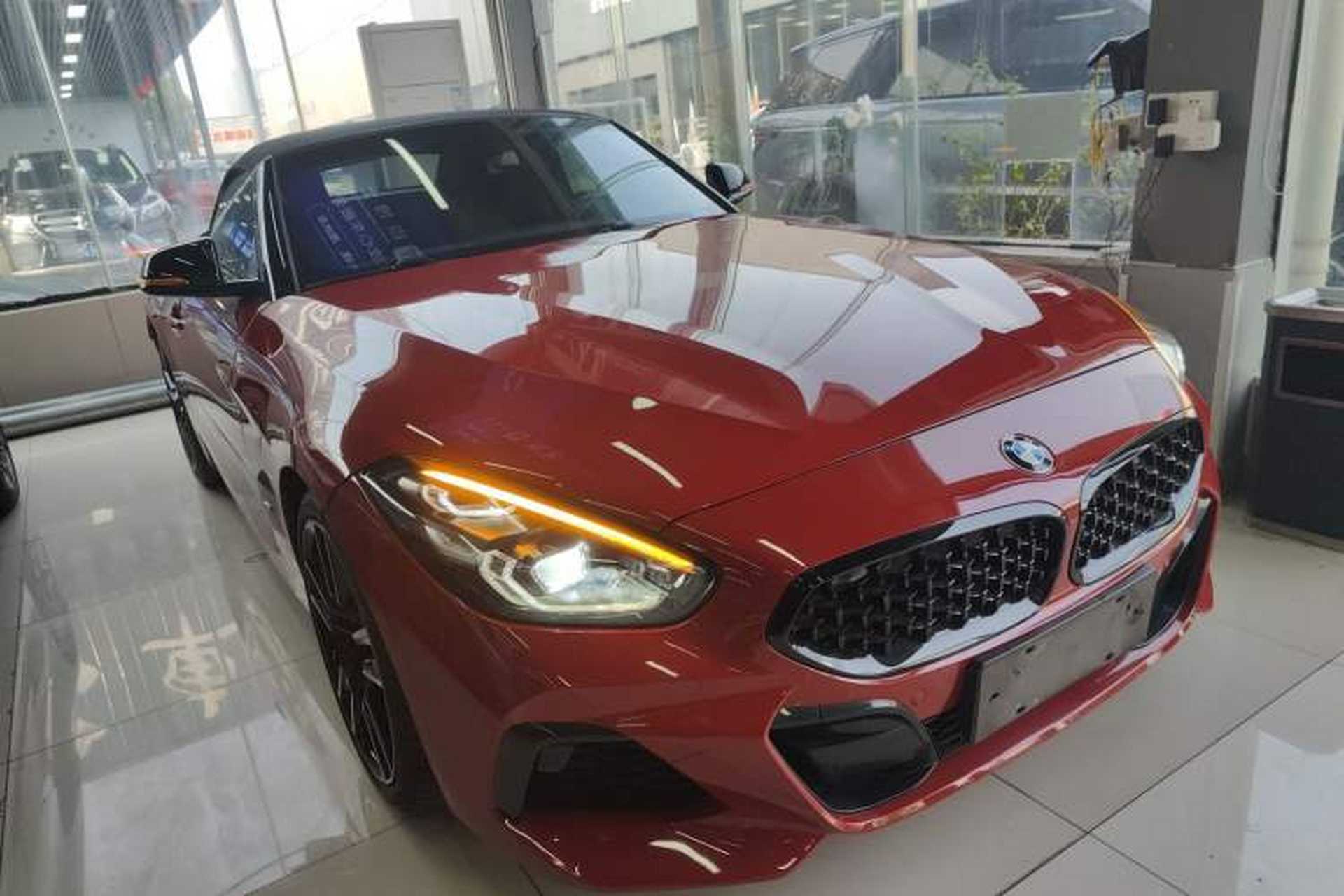 Used BMW Z4 2019 sDrive 25i M Sport Night Edition package Front Right 45 Deg
