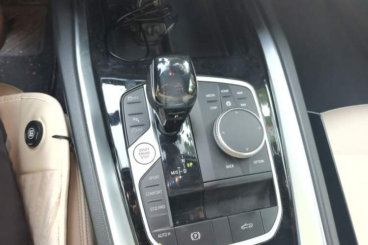 Used BMW Z4 2019 sDrive 25i M Sport Package Gear Lever