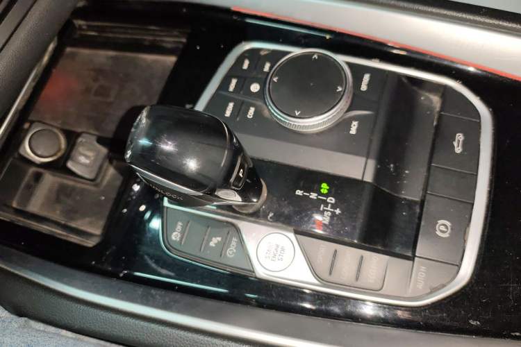 Used BMW Z4 2019 sDrive 25i M Sport Package Gear Lever
