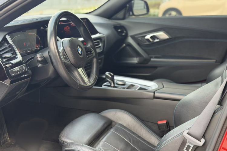 Used BMW Z4 2019 sDrive 25i M Sport Package Interior 2