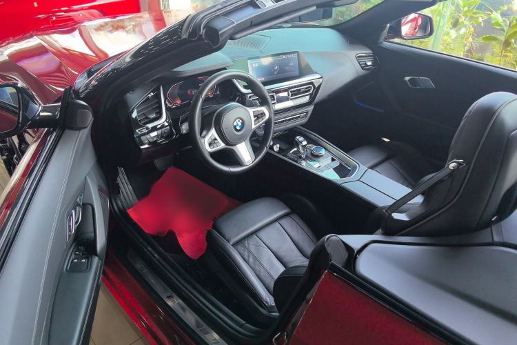 Used BMW Z4 2019 sDrive 25i M Sport Package Interior 2