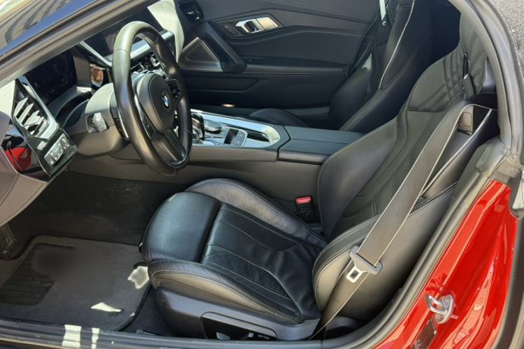 Used BMW Z4 2019 sDrive 25i M Sport Package Interior 2